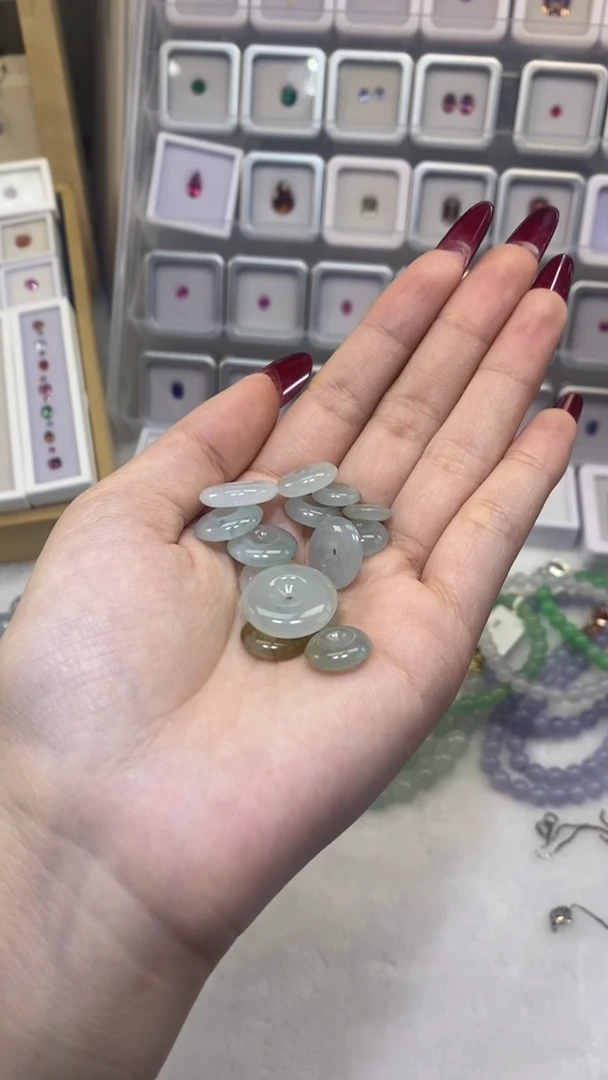 颈饰未镶嵌翡翠缅甸翡翠平安扣