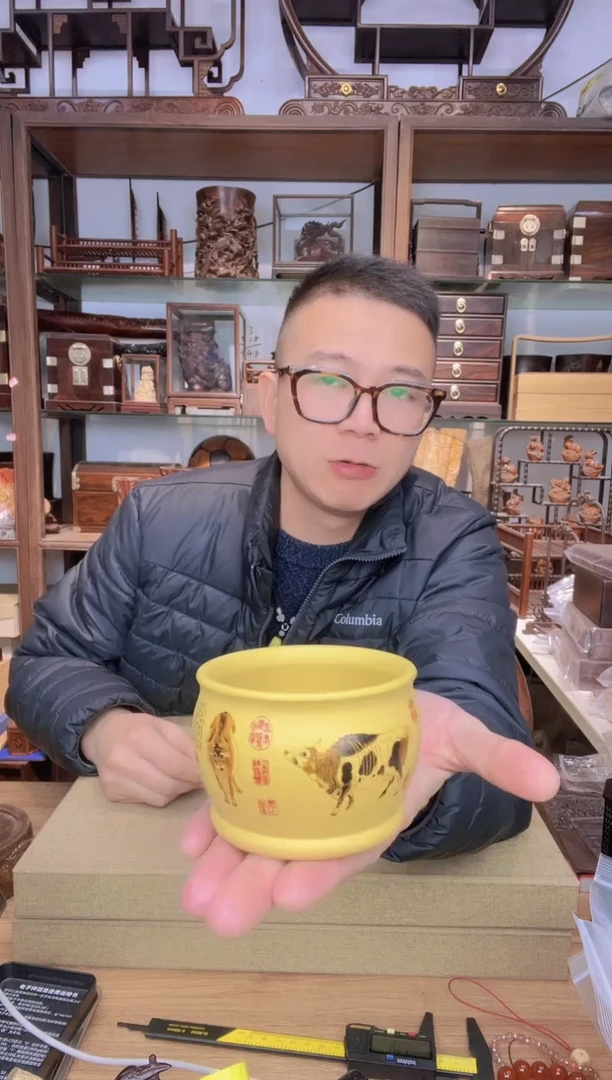 【闪购商品】乌木类书架863紫砂主人杯 五牛图