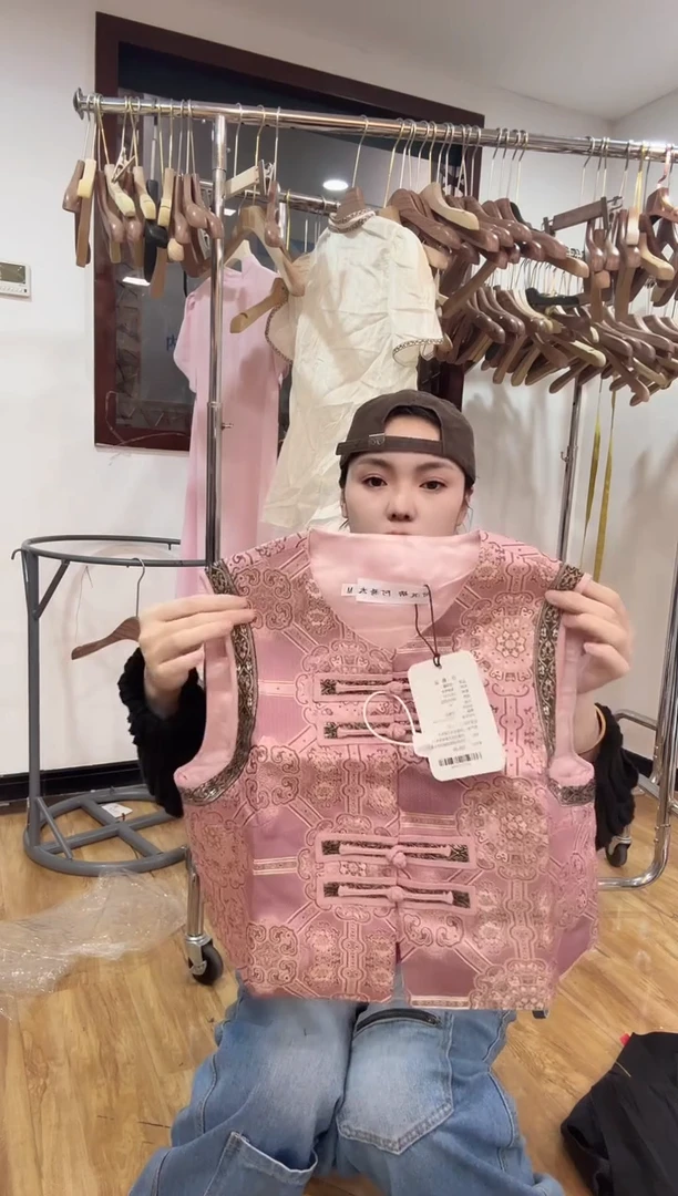 马甲   M   110斤以里