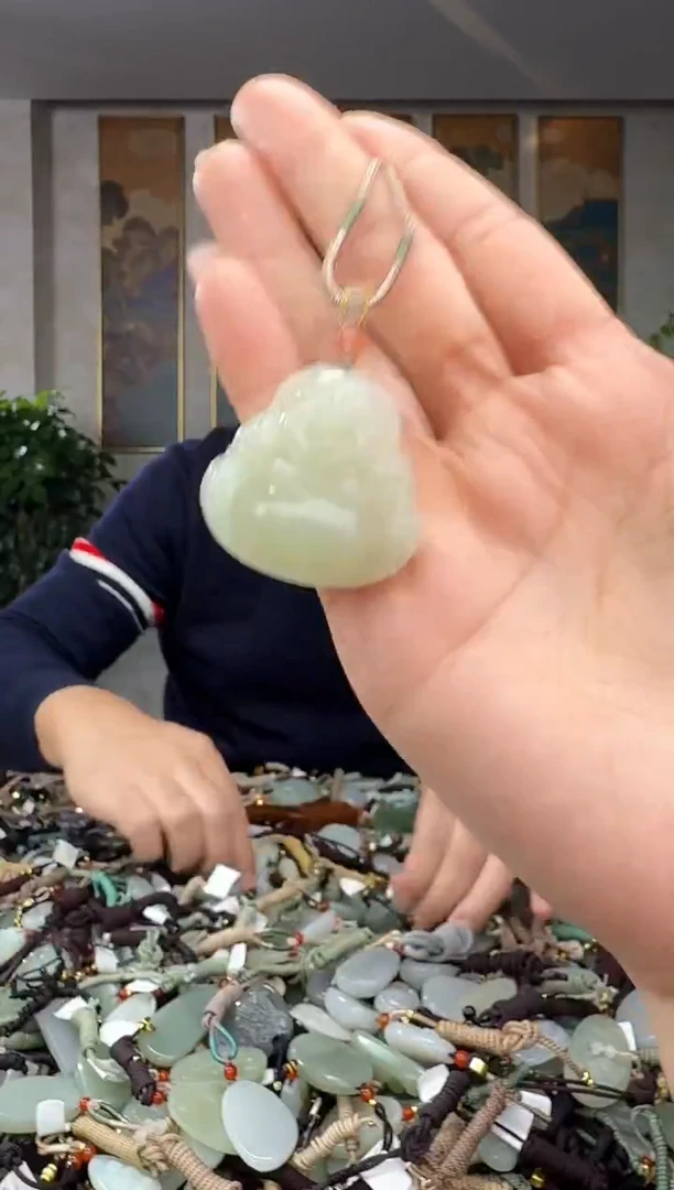 颈饰未镶嵌和田玉拍一发一多样性发货