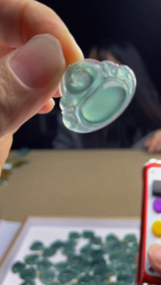 【闪购商品】定制翡翠未镶嵌      3189