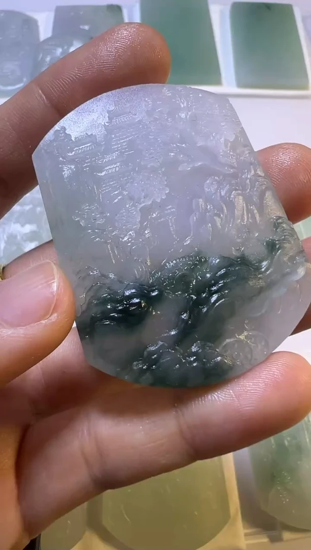 未镶嵌定制翡翠山水