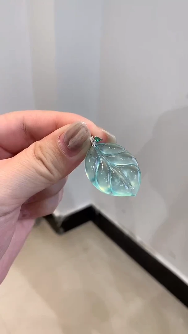 未镶嵌蛇纹石玉吊坠(不含链)叶子