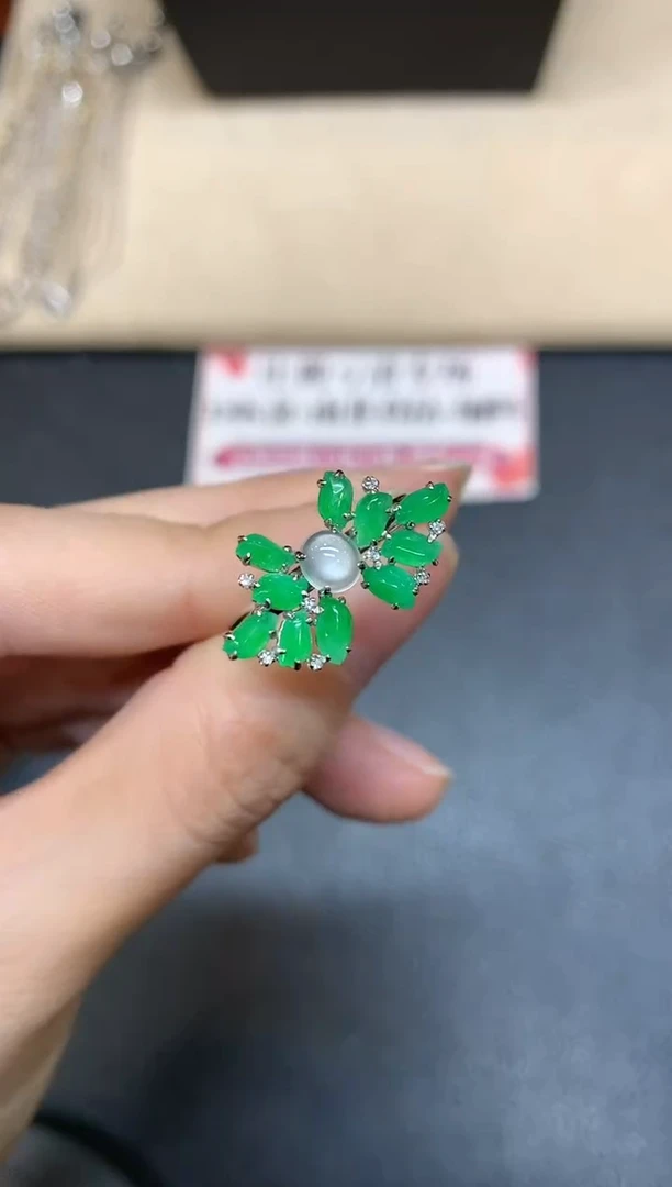 【闪购商品】翡翠戒指18K金镶嵌【无鉴赏期