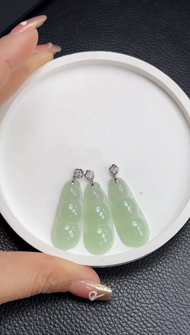 【闪购商品】翡翠颈饰18K金镶嵌YM1130-1 豆子多样性发一