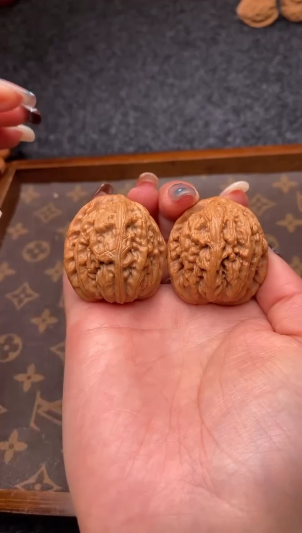 把件文玩核桃B149号39尺红锦鲤