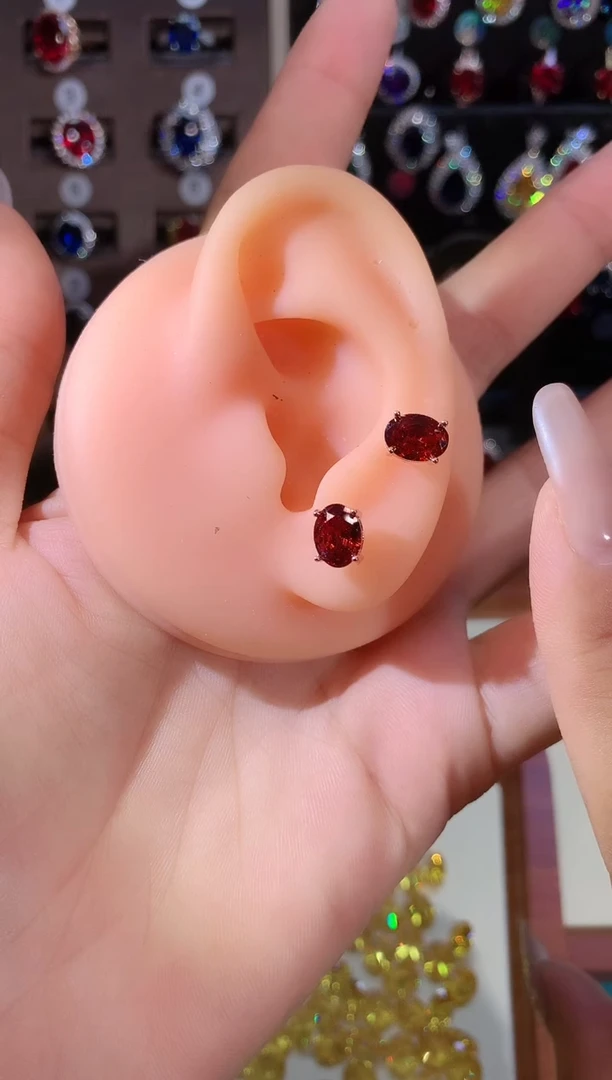 银S925镶嵌耳饰石榴石（芬达石）68玫瑰金