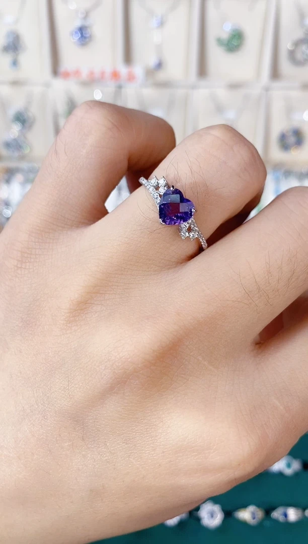 【闪购商品】紫晶戒指银S925镶嵌带证书