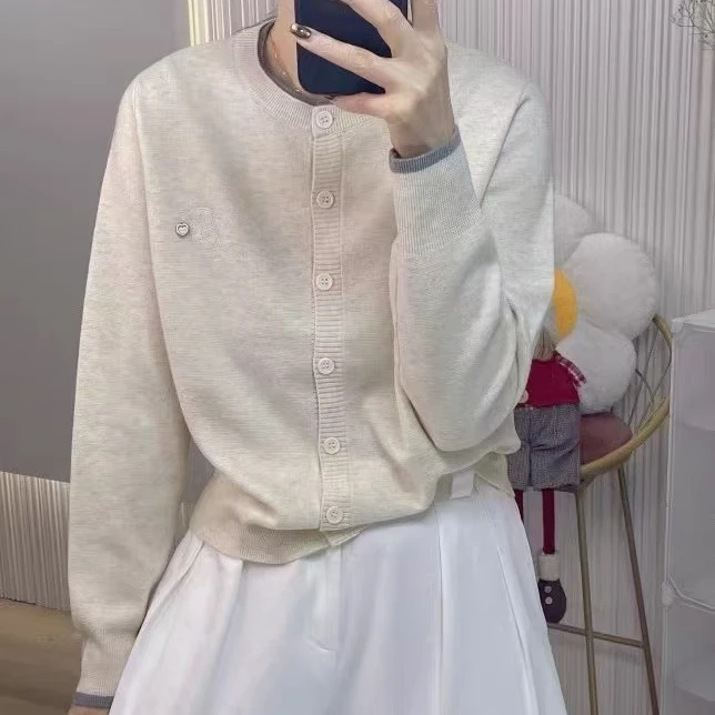 圆领单排扣卡通刺绣宽松显瘦针织开衫毛衣外套女2025早春新B141