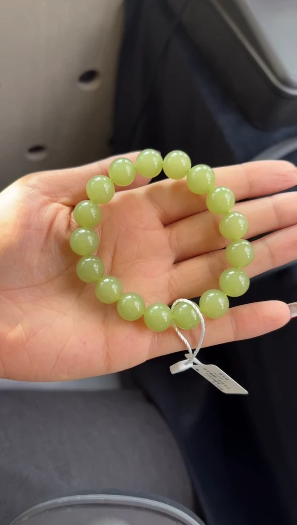 未镶嵌手串和田玉?*象若羌微色差青黄口卡12手串