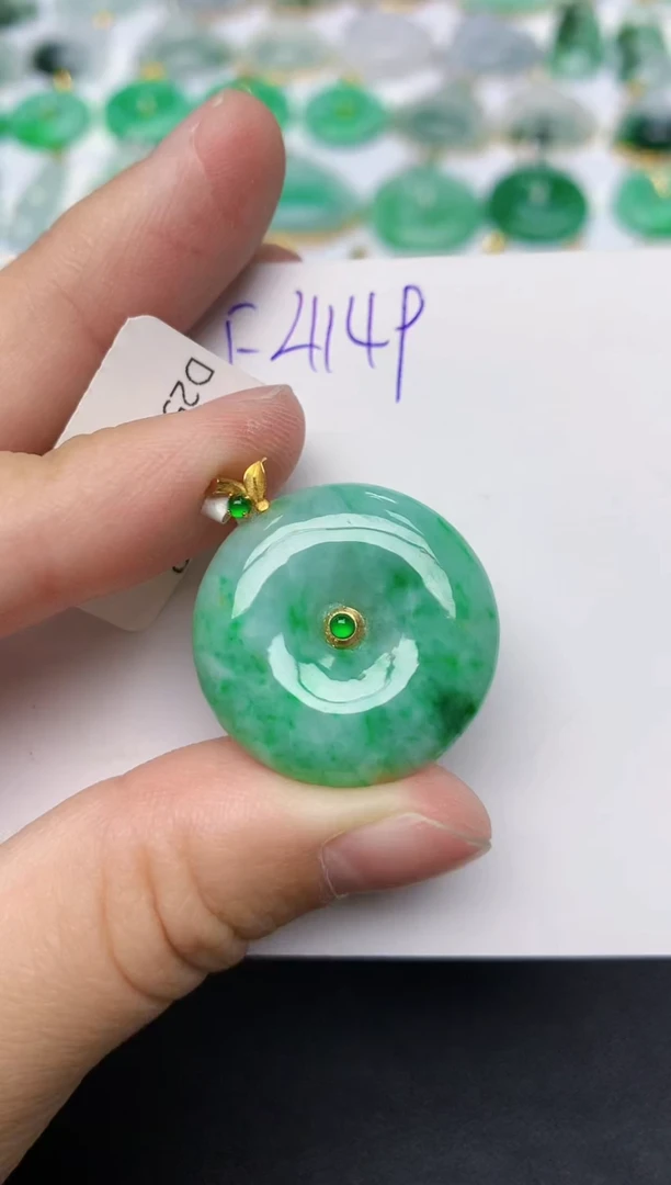 颈饰18K金镶嵌翡翠天然缅甸A货翡翠百元以上9元证书费自理