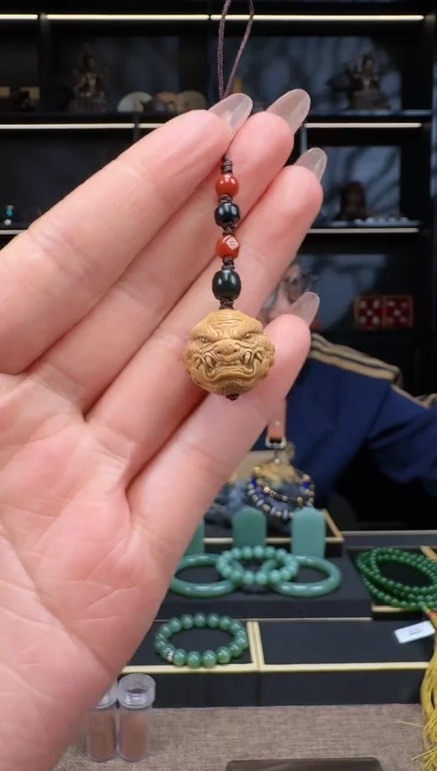 【闪购商品】猴头核桃吊坠手机挂1