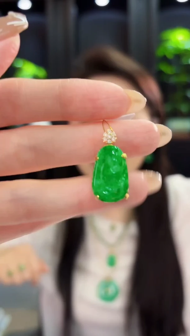 翡翠未镶嵌颈饰缅料A货/多样性发货/一件