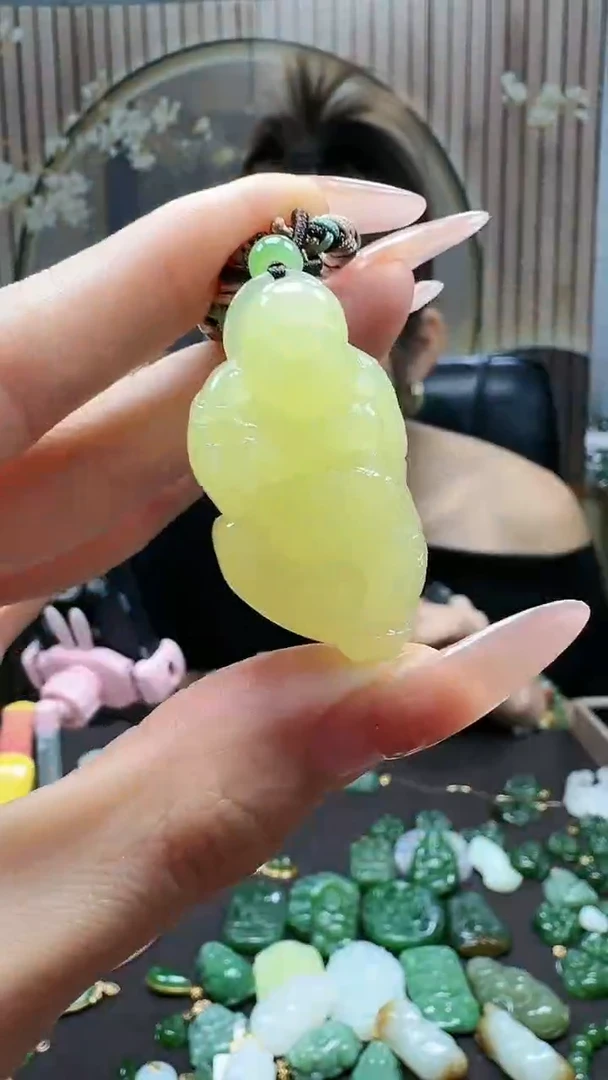 未镶嵌和田玉挂件1