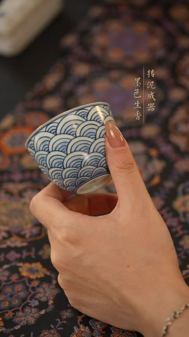 瓷片雨溪山房