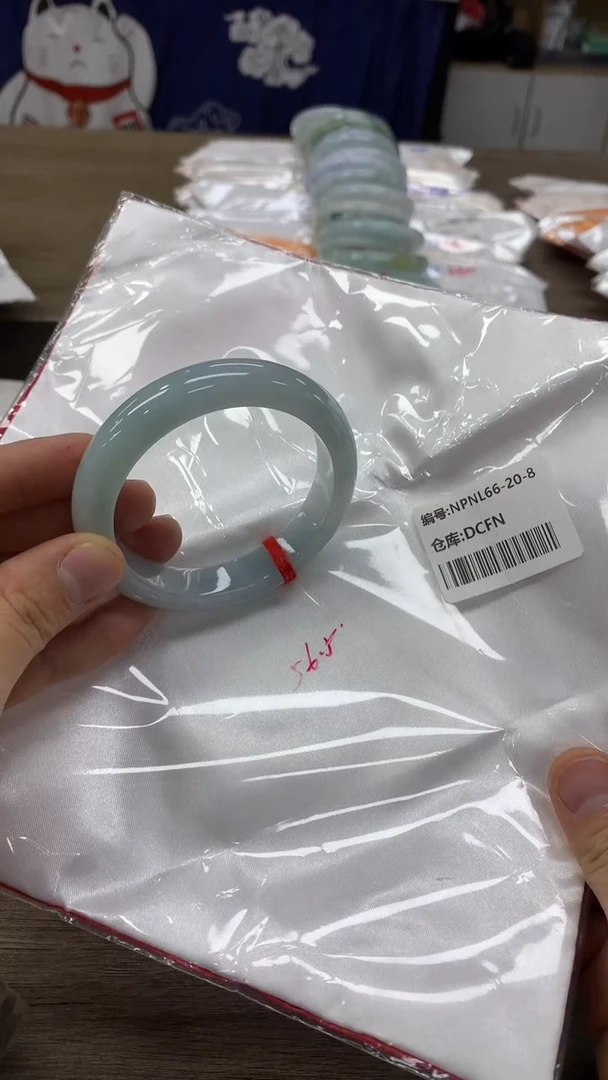 【闪购商品】翡翠手镯未镶嵌翡翠手镯