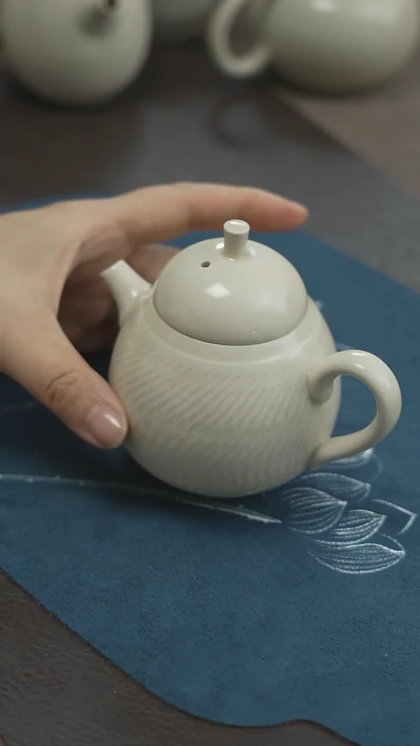 被**消微瑕 龙胆壶 不带礼盒