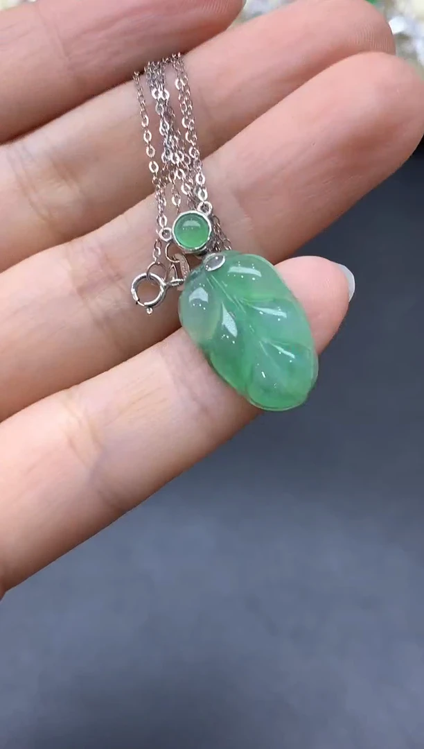 颈饰18K金镶嵌翡翠473-中国好珍宝