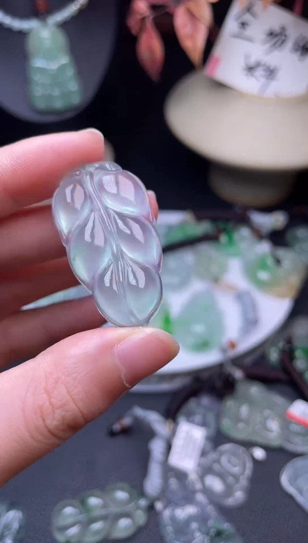 精品吊坠一物一拍