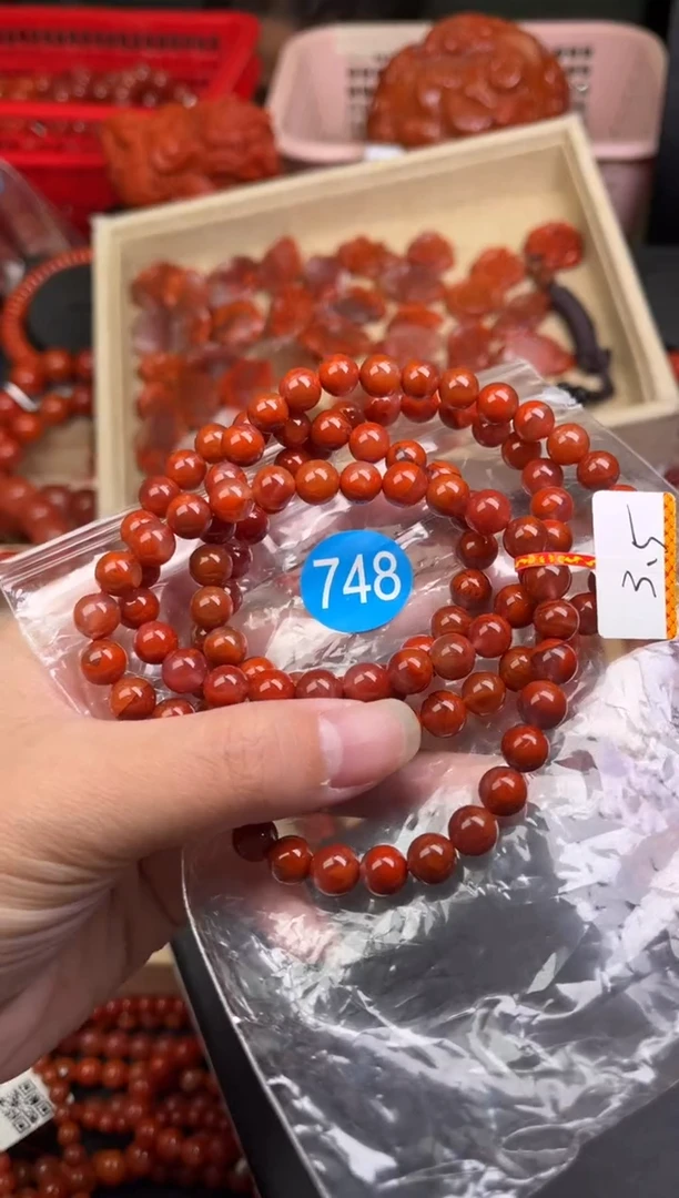 【闪购商品】南红玛瑙珠宝奇石未镶嵌748-7