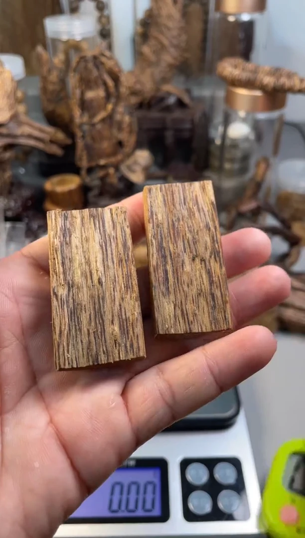 【闪购商品】沉香沉香碎屑越南芽庄越南芽庄