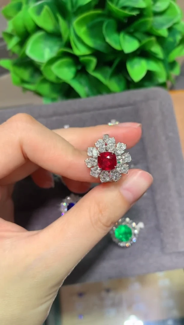 18K金镶嵌戒指红宝石2.03CT  主证无烧