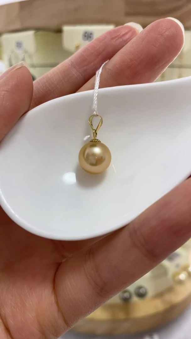 【闪购商品】海水珍珠吊坠(赠链)18K金镶嵌9-10mm