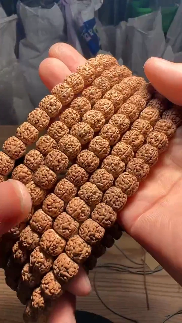 金刚菩提手串超头龙切黄点龙108-10mm