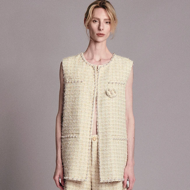 【顾文婷专属达播】蒋云26 珍珠造型进口小香开叉长马甲 E26SS14009