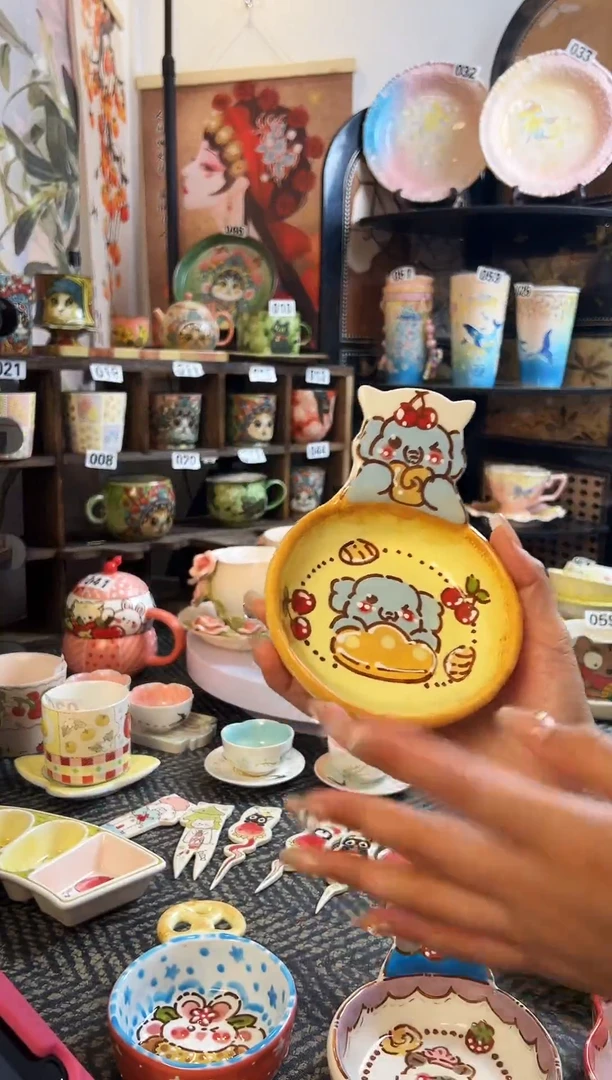 景德镇设计款手绘杯杯