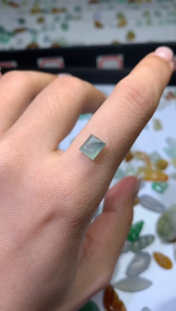 未镶嵌定制翡翠毛货