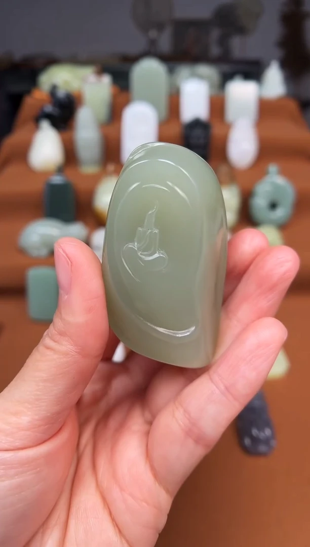 颈饰未镶嵌和田玉悟道