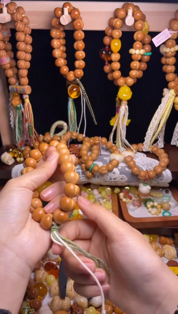 吊坠猴头核桃憶*全品纯手工聚宝盆俏心绿跑环俏色熊头吊坠