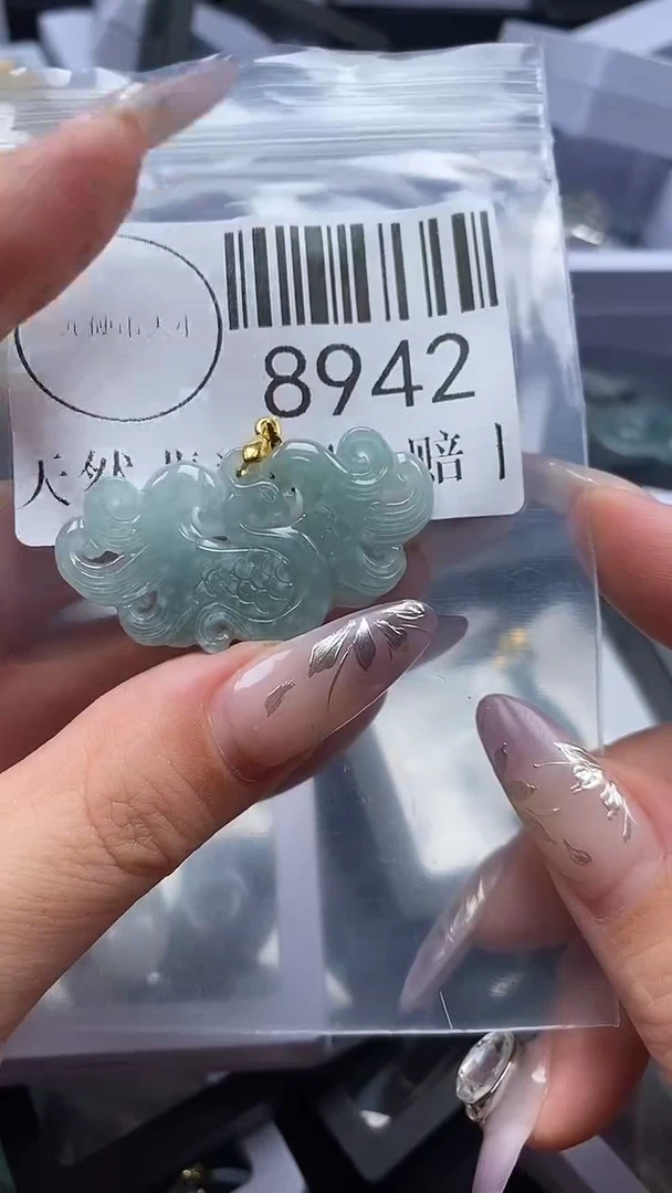 吊坠(不含链)未镶嵌翡翠8942