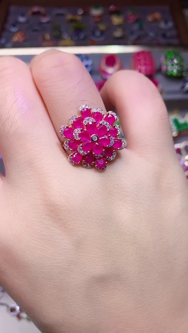 银S925镶嵌戒指红宝石....