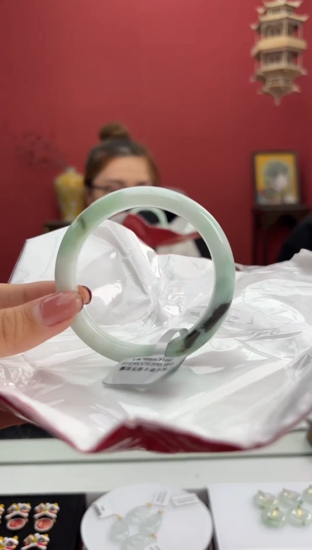 【闪购商品】翡翠手镯未镶嵌3手镯