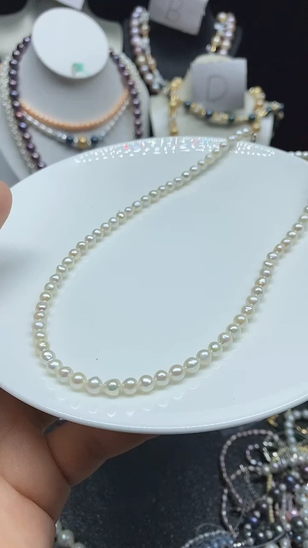 淡水珍珠未镶嵌颈饰多人