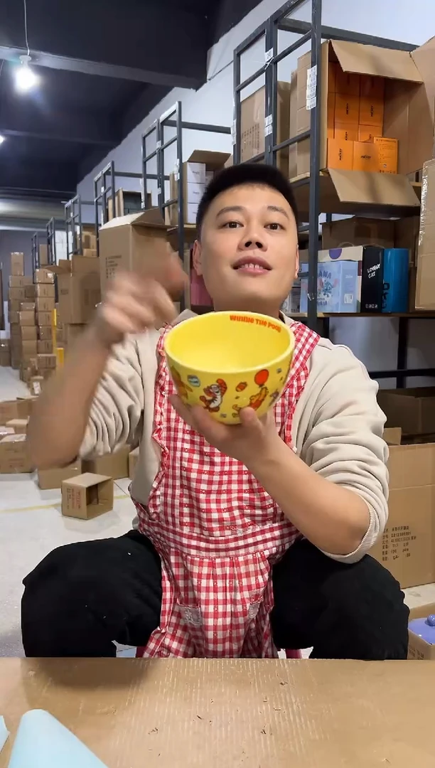 【闪购商品】杯陶瓷碗维尼大碗