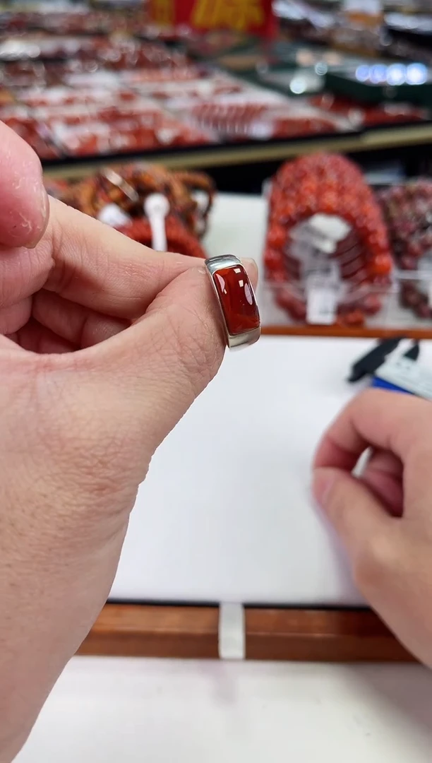 【闪购商品】南红玛瑙戒指银S925镶嵌一个/条