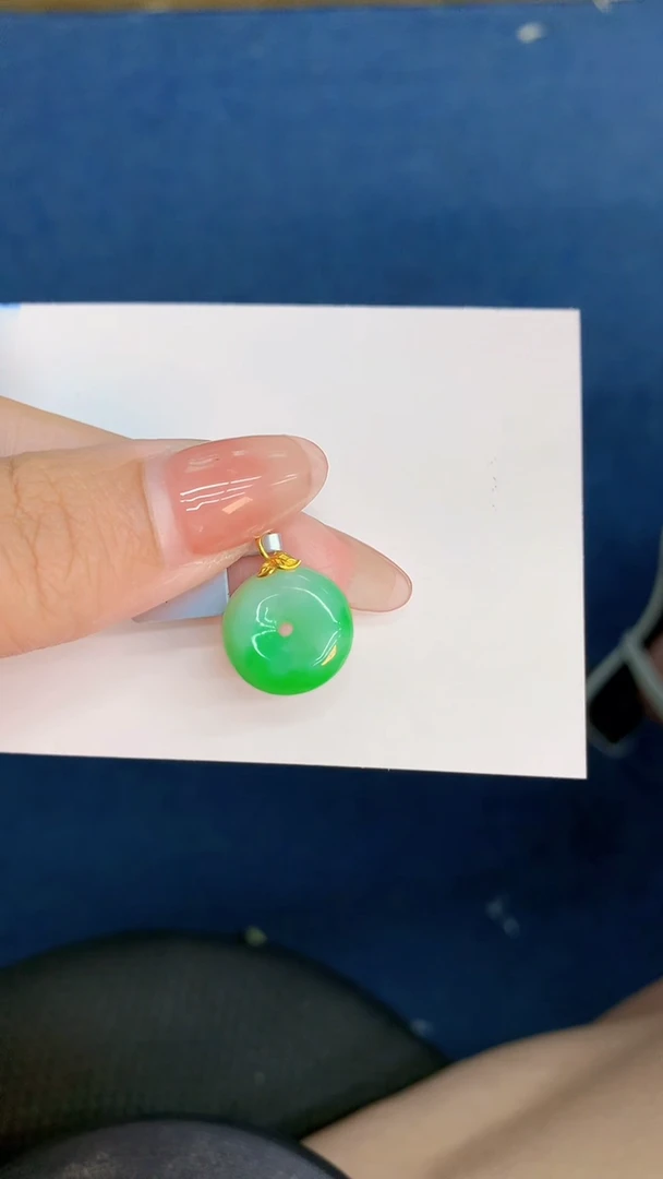 翡翠18K金镶嵌吊坠(不含链)1