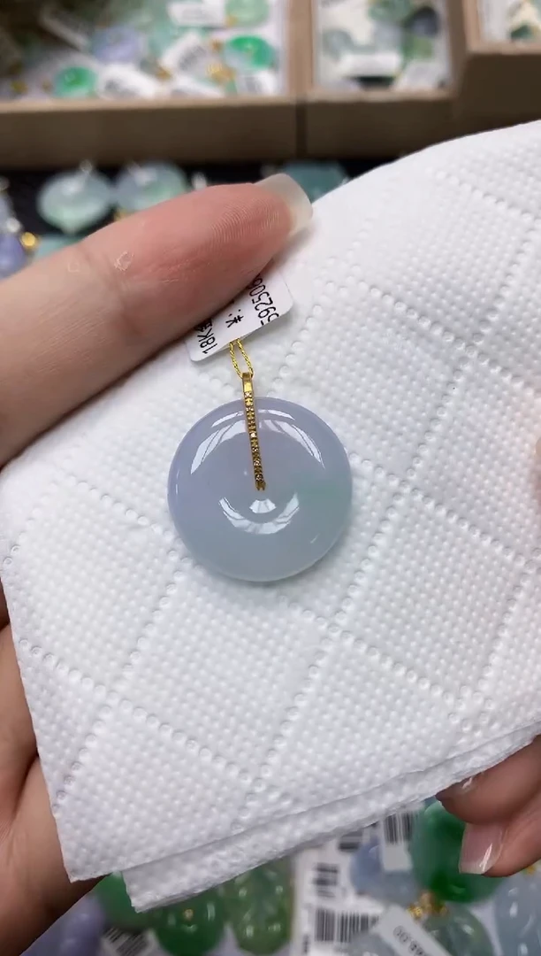 颈饰18K金镶嵌翡翠 11111111111