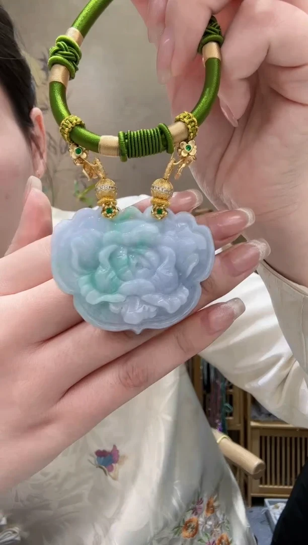 【闪购商品】翡翠颈饰未镶嵌吊坠