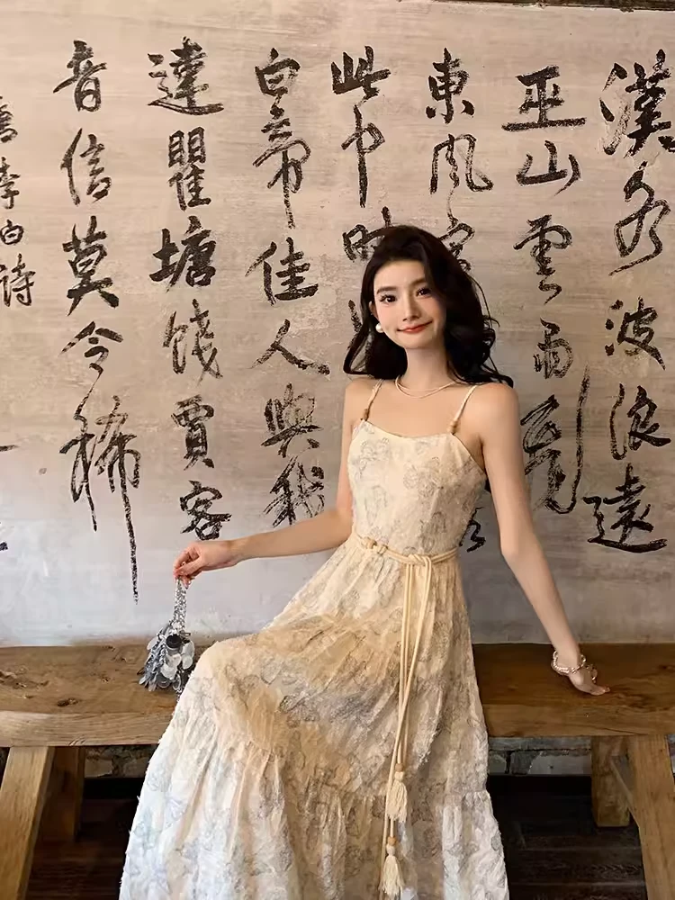 依漾自制-【墨蝶烟柳】2024年原创新款显瘦收腰连衣裙-42111K