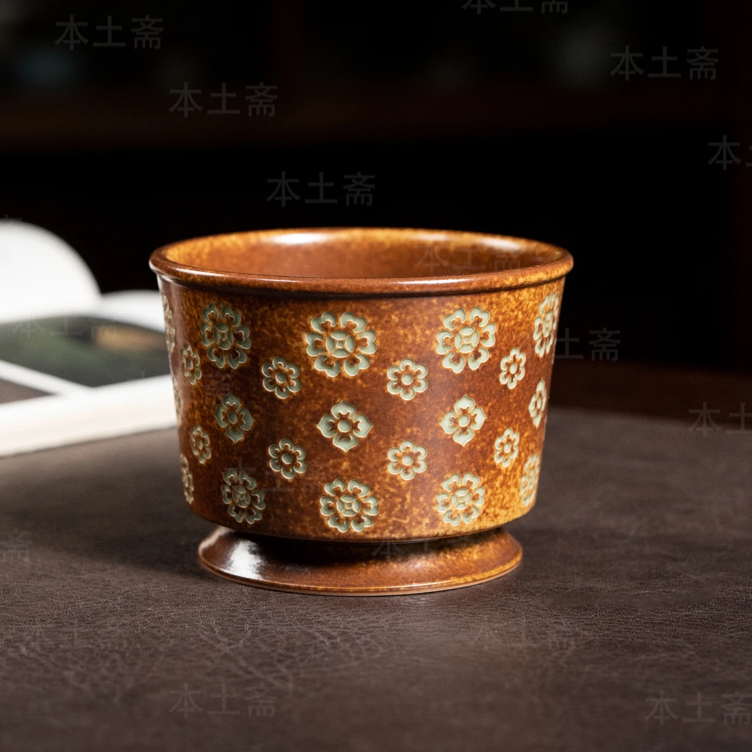 本土斋青瓷宝相花纹手工容天杯高端茶器大容量主人杯茶具直壁茶杯