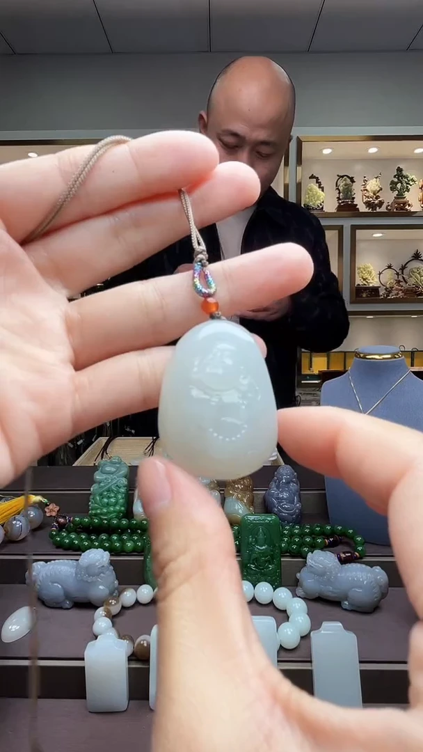 【闪购商品】和田玉颈饰未镶嵌苏