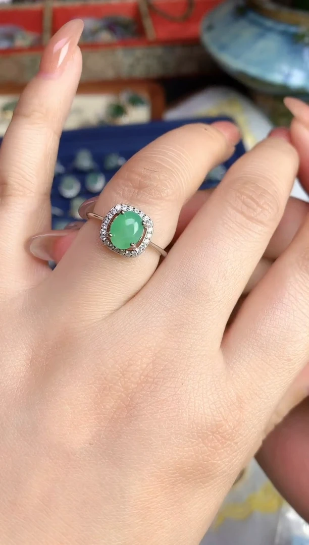 颈饰银S925镶嵌翡翠25111901