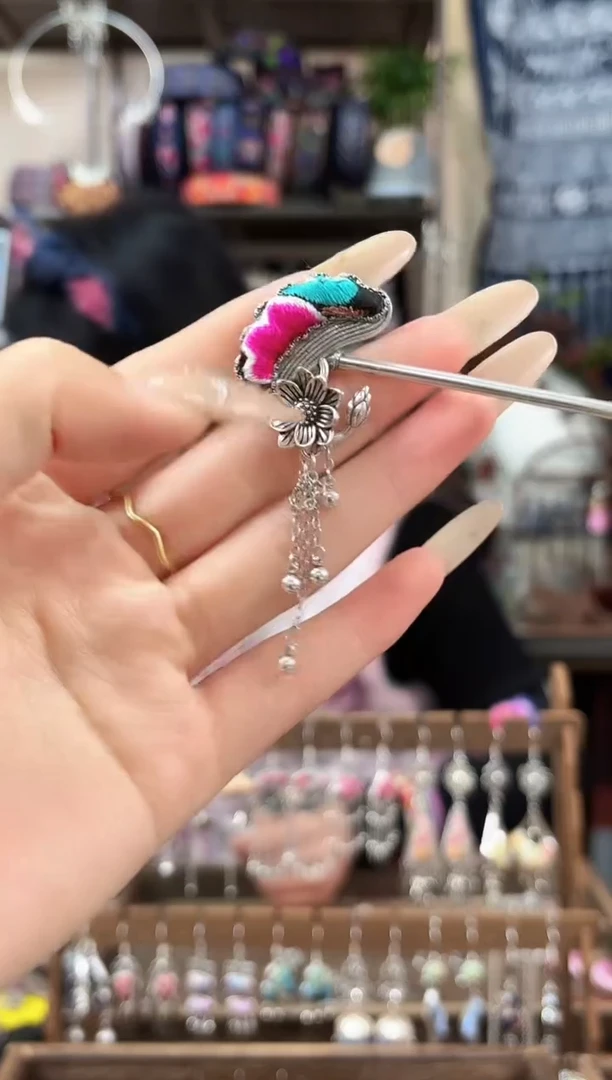 织绣民族风非遗老绣苗银饰品274