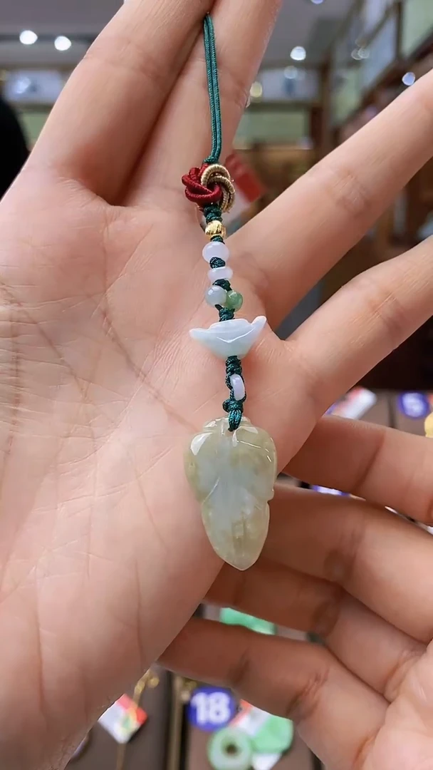 【闪购商品】翡翠颈饰未镶嵌吊坠