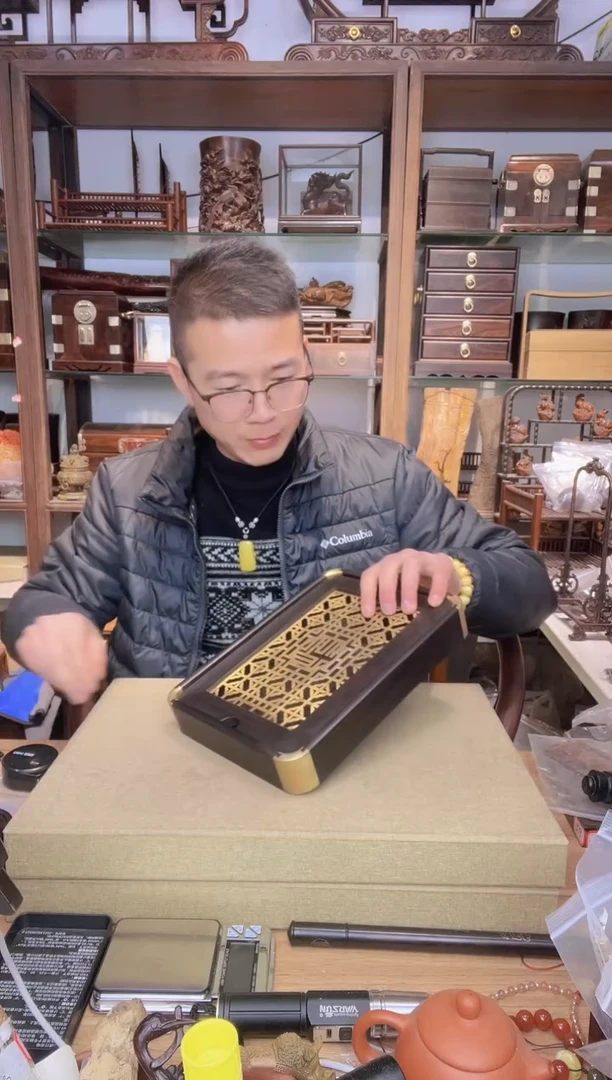 【闪购商品】紫檀木类书架522紫光檀壶承  瑕疵