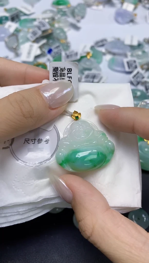 颈饰18K金镶嵌翡翠天然缅甸翡翠A货百元以上9元证书费自理